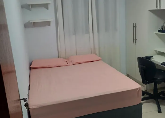 Ape Ingleses Confortavel E Perto De Tudo