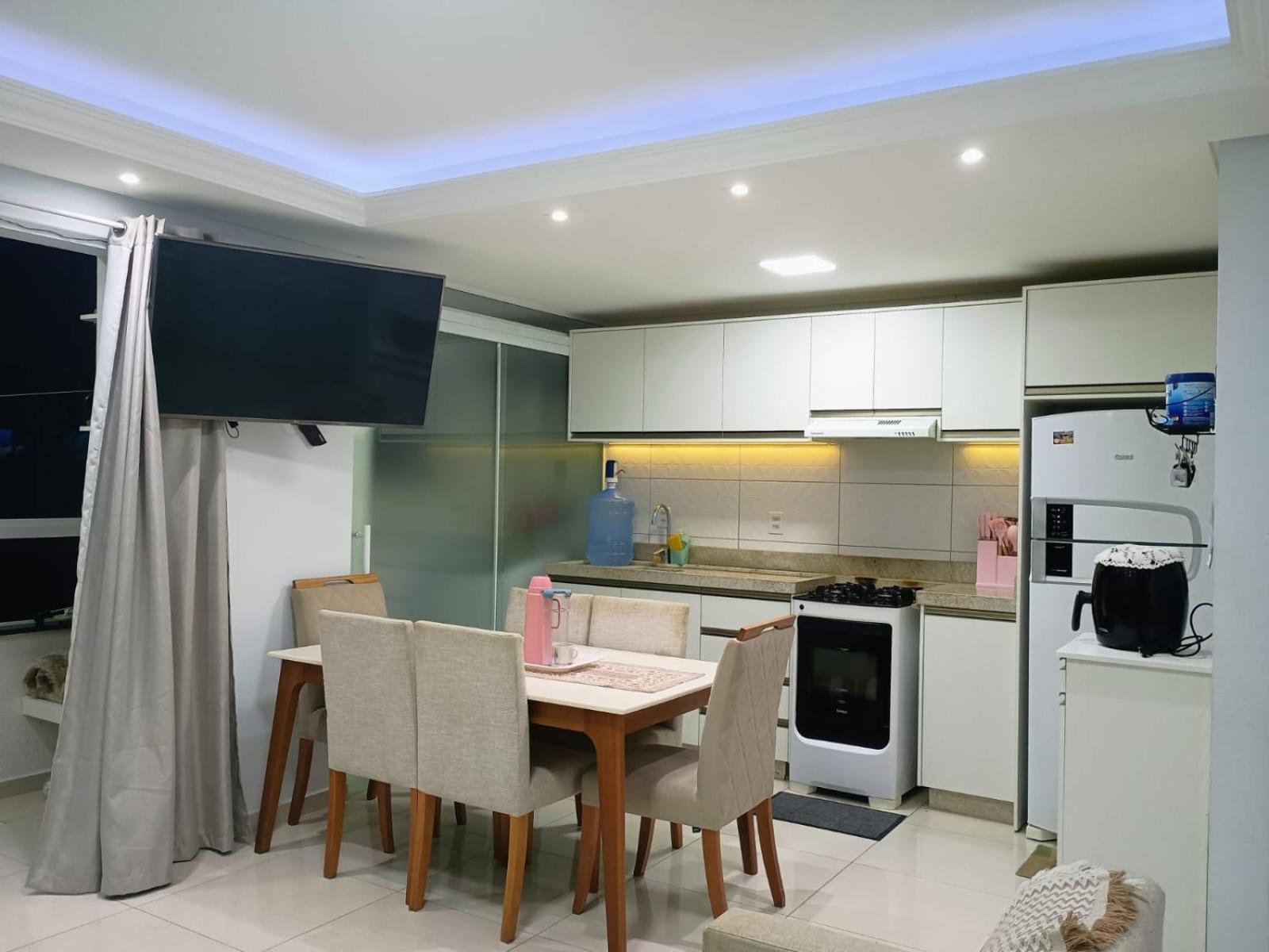 Ape Ingleses Confortavel E Perto De Apartamento *